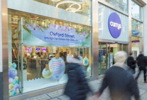 Currys Oxford St Christmas Light Up Futures