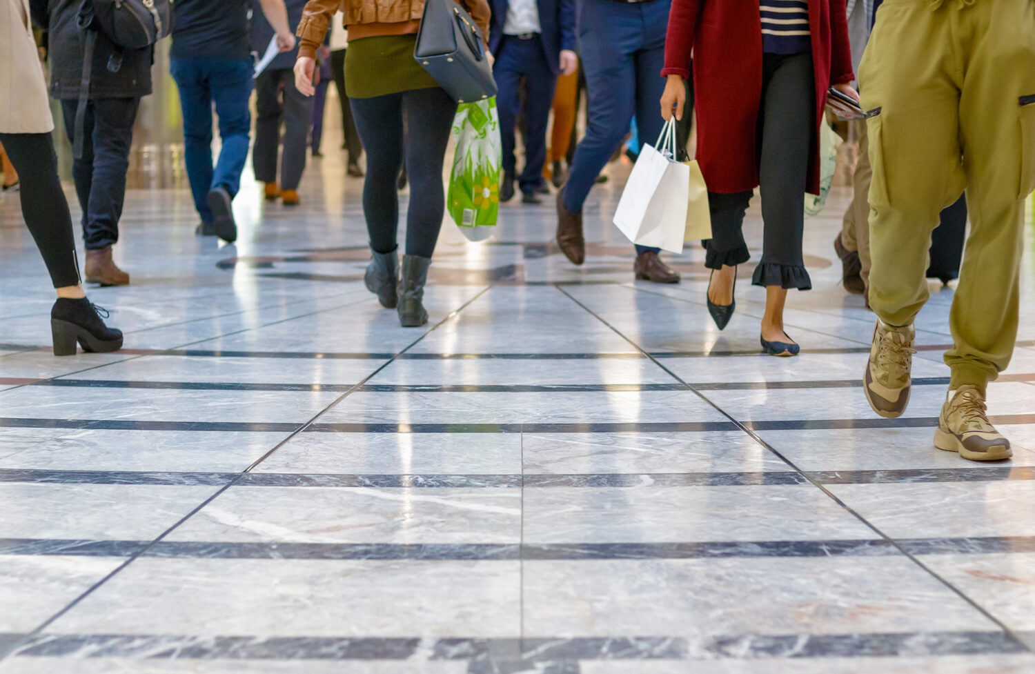 Consumers plan to hit the shops this bank holiday season