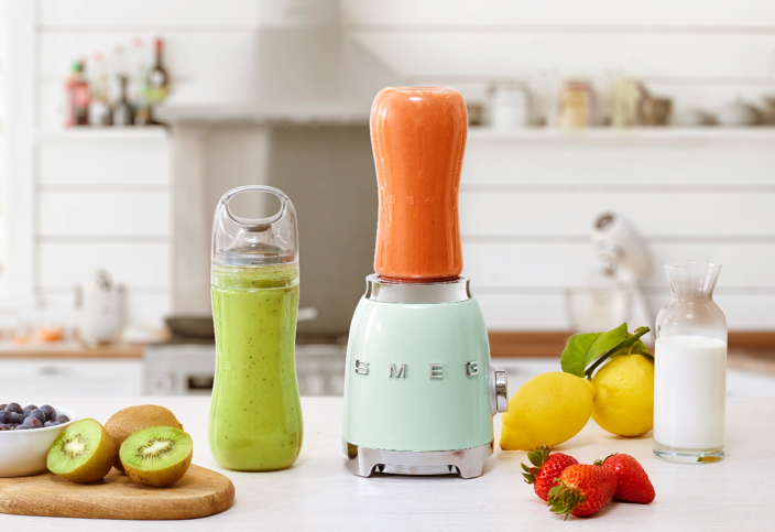 For drinks on the go: Smeg unveils new personal blender